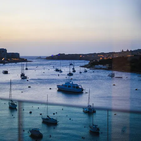 Verdi Gzira Promenade-2