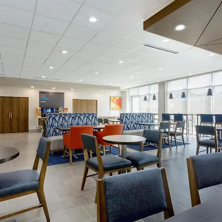 Holiday Inn Express & Suites Tampa Stadium - Airport Area By Ihg-3