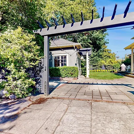 The Carriage House-2