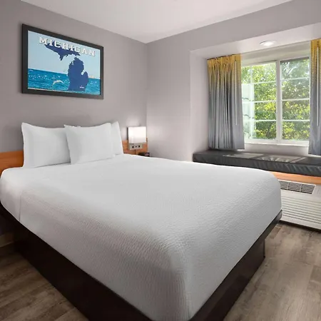 Microtel Inn & Suites By Wyndham Ann Arbor-2
