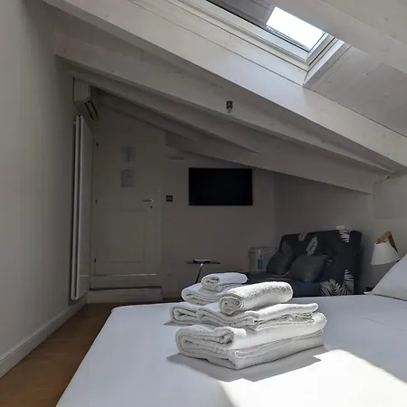 Acquaderni Rooms-3