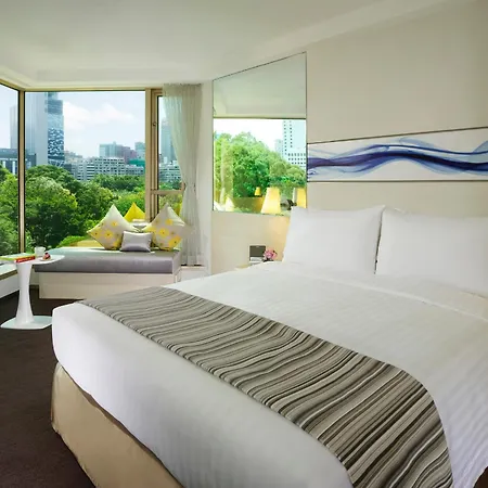 The Royal Pacific Hotel & Towers-2