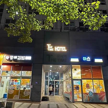 The Time Hotel Incheon Airport-3
