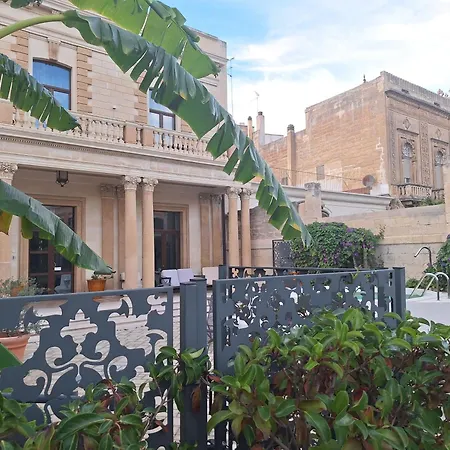 Dimora Charleston Lecce parcheggio privato in loco gratis-2