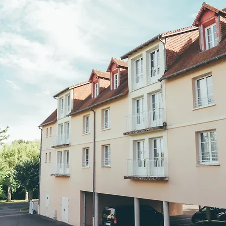 Terres de France - Appart'Hôtel La Roche-Posay-2