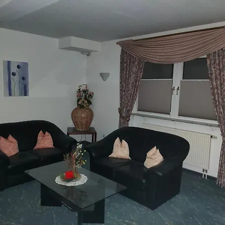 Hotel zur Eisenbahn-3