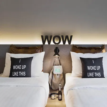 Moxy Lausanne City-2