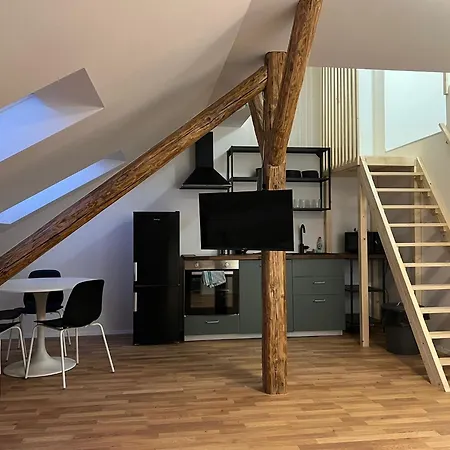 Zizkov Tower Suites-2