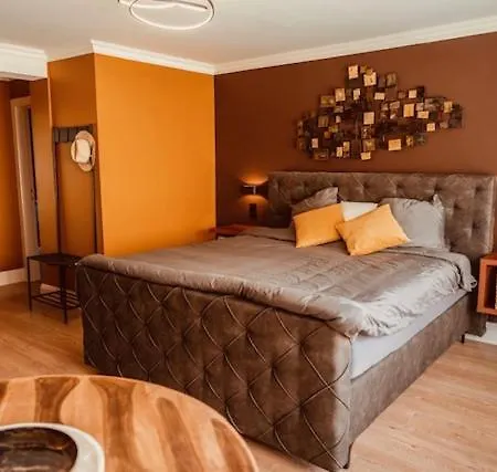 Mi Casa Naranja-3