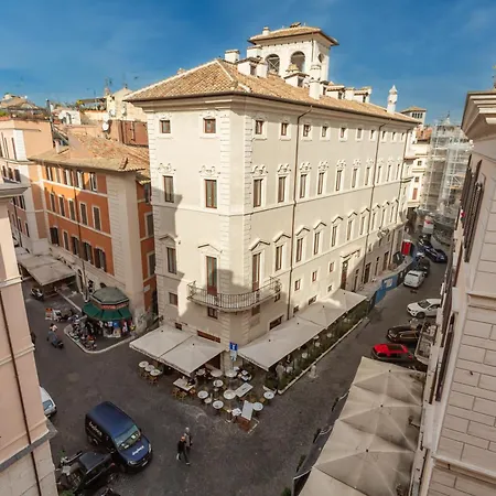 Daplace - La Mongolfiera Rooms In Navona-2