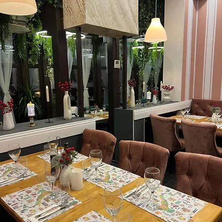 Hotel Les Jardins Carol-3