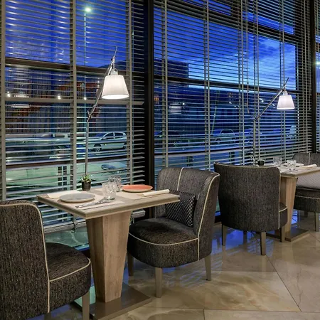 AC Hotel Firenze by Marriott-3
