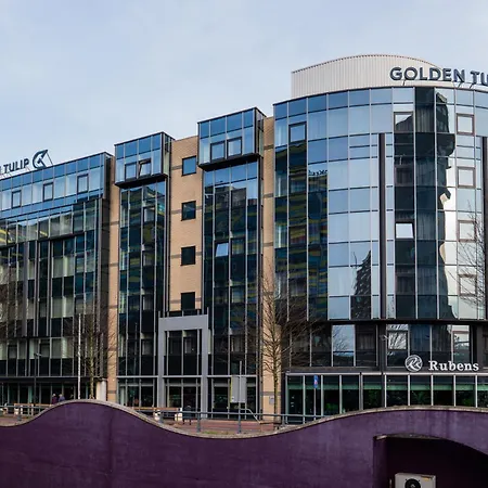 Golden Tulip Leiden Centre-2