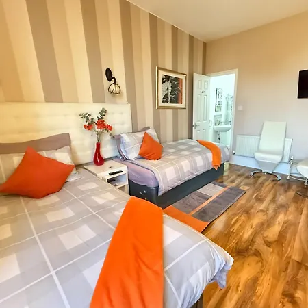 Upton Country Park Guest House-3