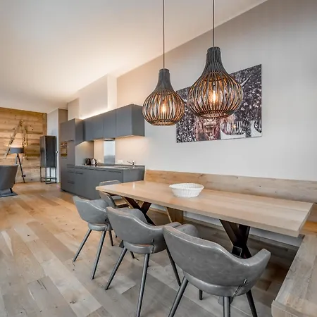 AlpenParks Hotel&Apartment Arlberg Warth mit Pool-2