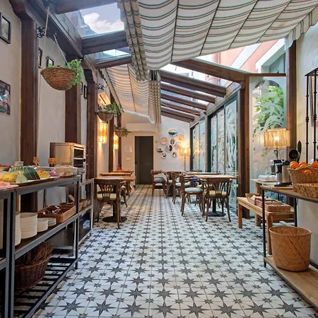 Hotel La Farm-2