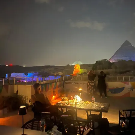 Pyramids Overlook Inn-3