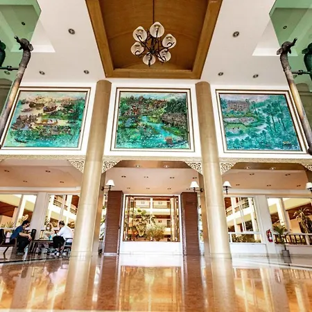 At Ayutthaya Hotel-2
