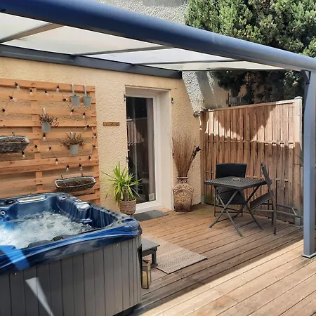 15' Cité de Carcassonne, chambre au calme, petit-déjeuner et jacuzzi en supplément-2