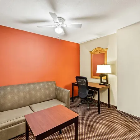 Super 8 By Wyndham Marana/Tucson Area-3