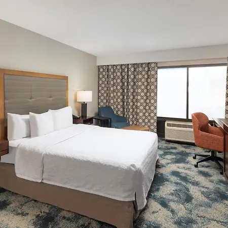 Hampton Inn Portland East-3