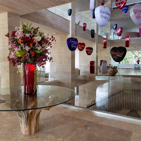 Hodges Bay Resort & Spa, An Hq Luxury Resort & Residences-2