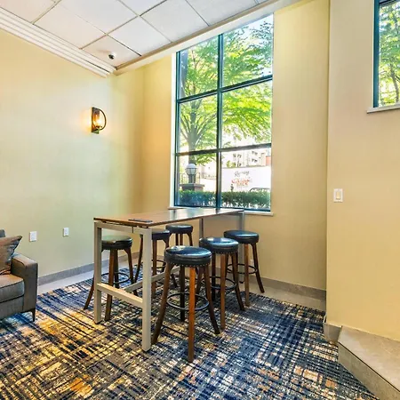 Grand Park Hotel & Suites Downtown Vancouver, An Ascend Collection Hotel-3