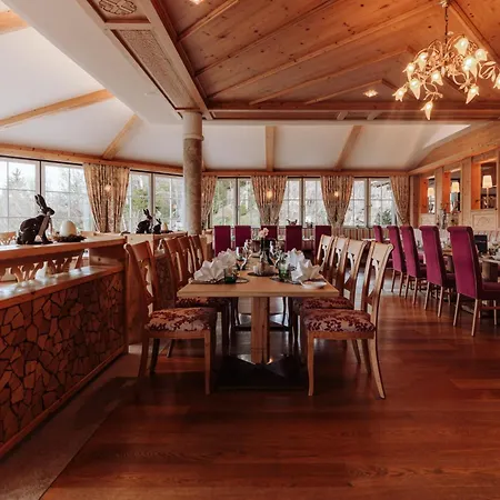 Hotel AlpenSchlössl-3