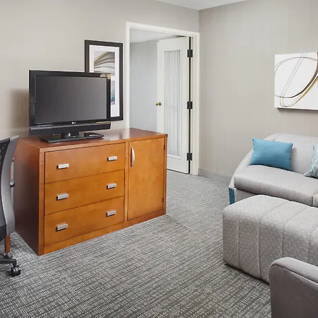 Courtyard By Marriott Ann Arbor-3