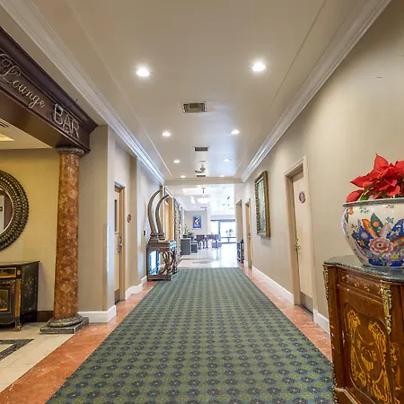 Howard Johnson By Wyndham Fullerton/Anaheim Conference Cntr-2