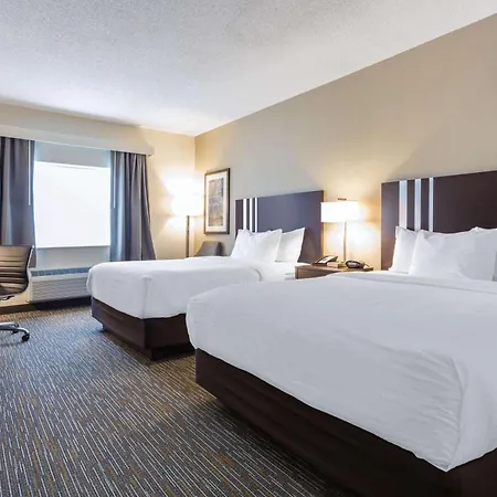 Wingate By Wyndham Gurnee-3