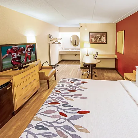 Red Roof Inn Akron-2