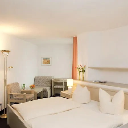 Hotel Blume Post-3
