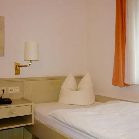 Hotel Blume Post-2