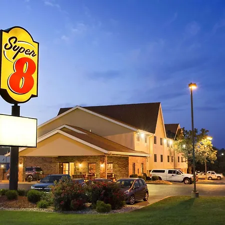 Super 8 By Wyndham Alton-3