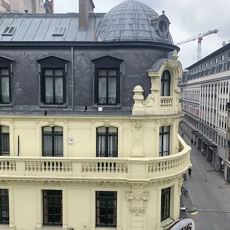 Safestay Brussels Grand Place-3