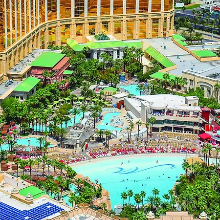 Mandalay Bay-2