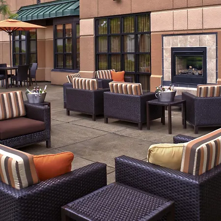 Courtyard Cincinnati Covington-3