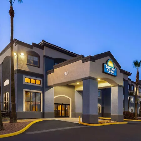 Days Inn & Suites By Wyndham Tucson/Marana-3