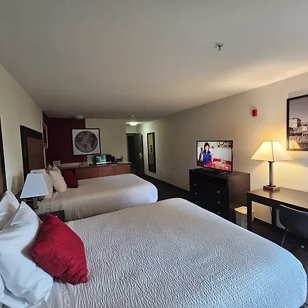 Ramada By Wyndham Seatac Airport-3