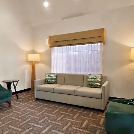 Quality Inn Memphis Northeast Near I-40-2