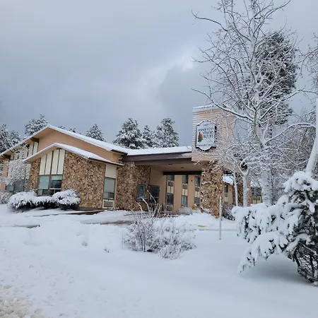 Pinetop Studio Suites-2