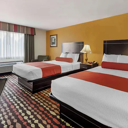 Best Western Greentree Inn & Suites-3