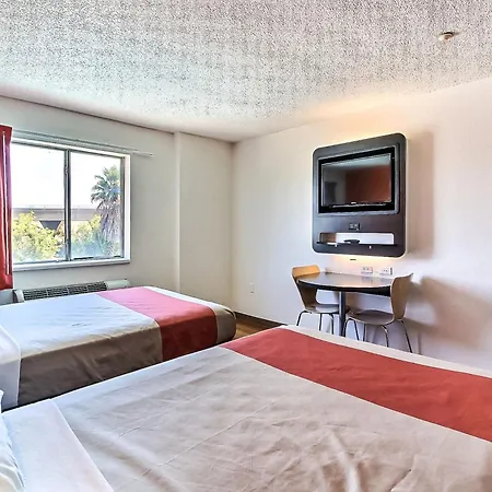 Motel 6-Gilroy, Ca-3