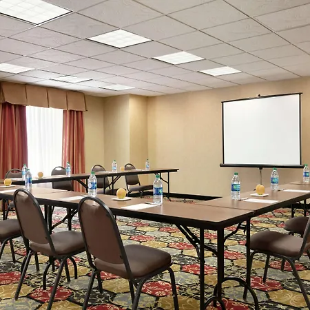 Hampton Inn & Suites Lawton-3