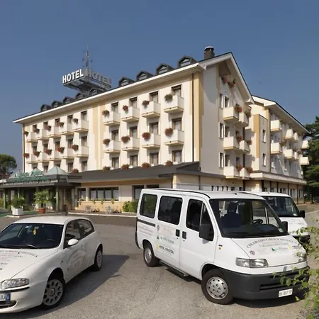 Hotel Al Pino Verde-2