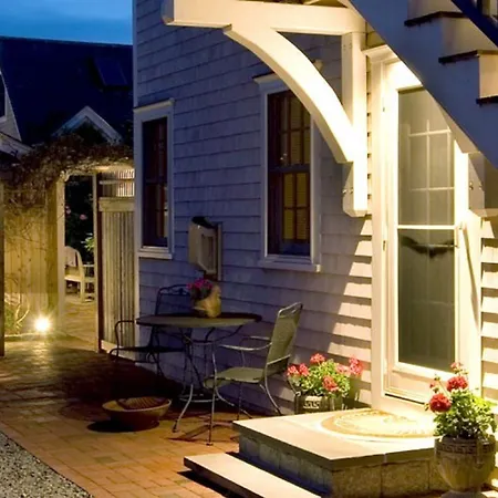 Revere Guest House-2