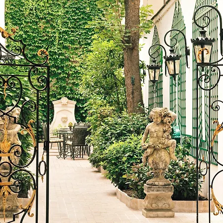 Hotel De Varenne-2