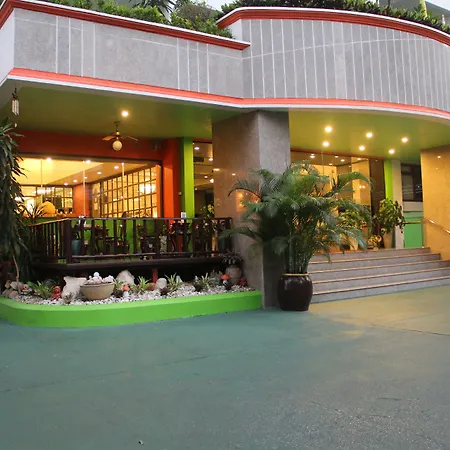 Yellow Ribbon Hills Boutique Suites-3