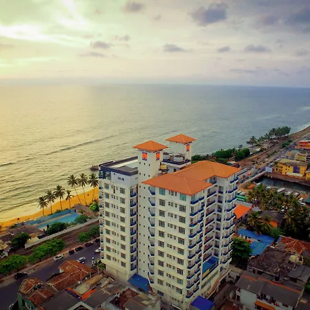 Global Towers Hotel & Apartments-3